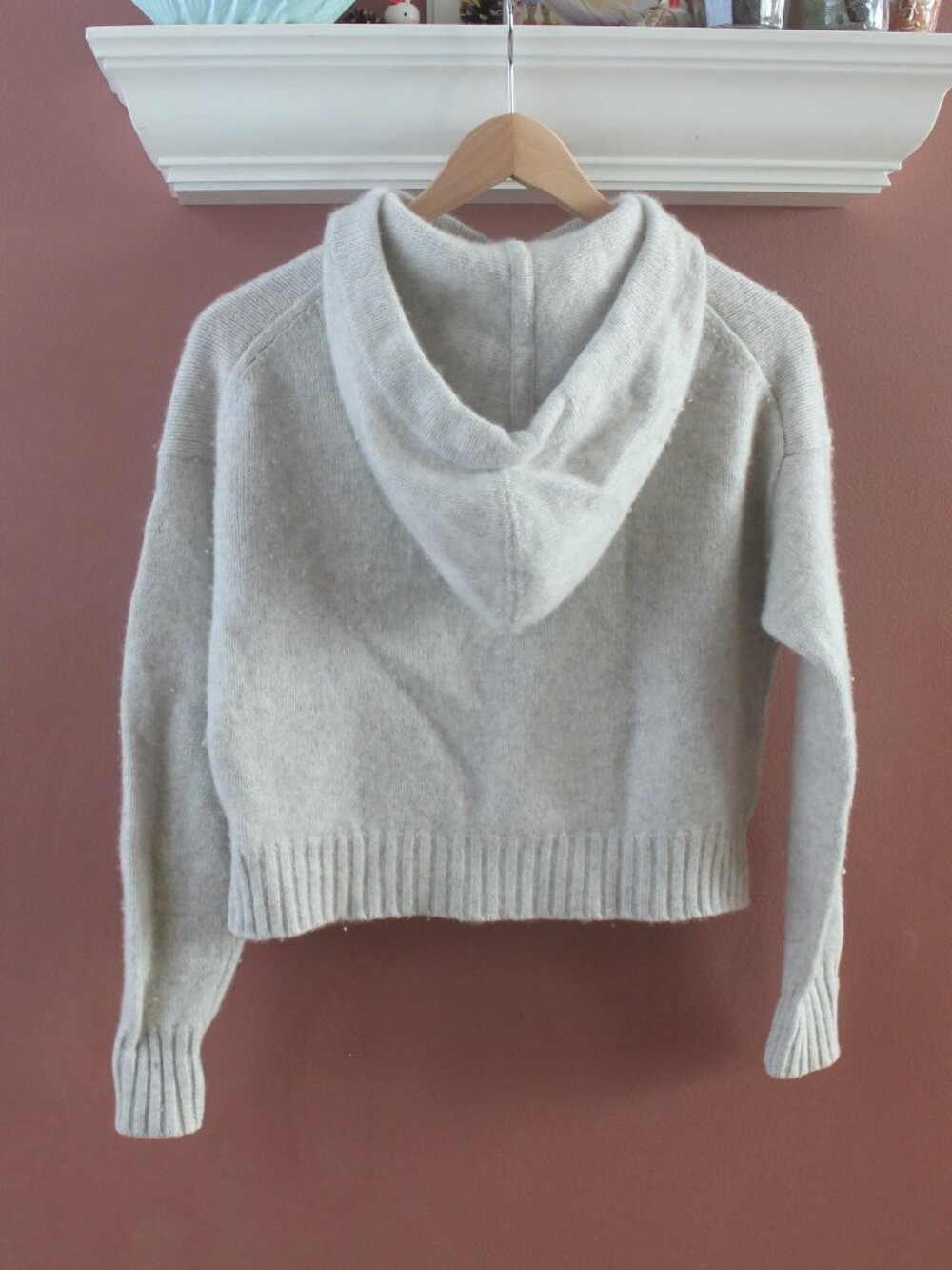 Aritzia Babaton Gray Oatmeal Luxe Cashmere Hoodie Sweater Plush Cozy Soft XXS - Picture 4 of 5